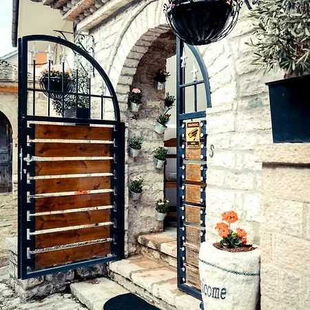 Domino Hotel Gjirokastra