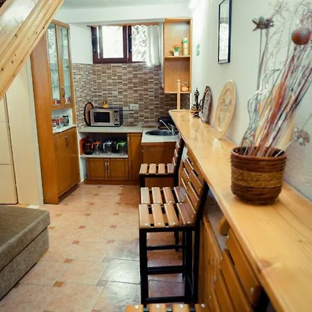 Domino Gjirokaster