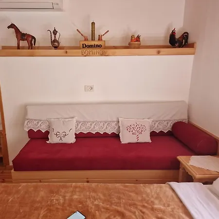 Domino * Gjirokaster