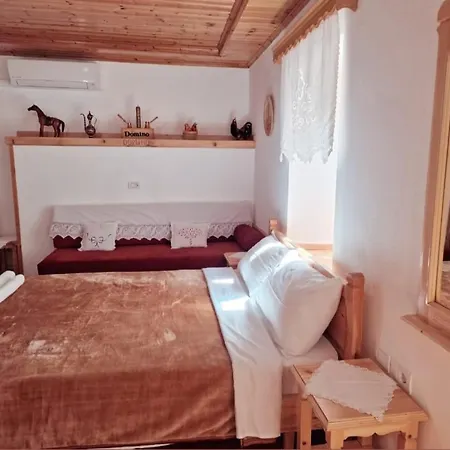 Domino * Gjirokaster