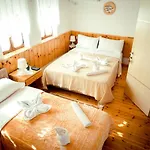 Hotel Domino *