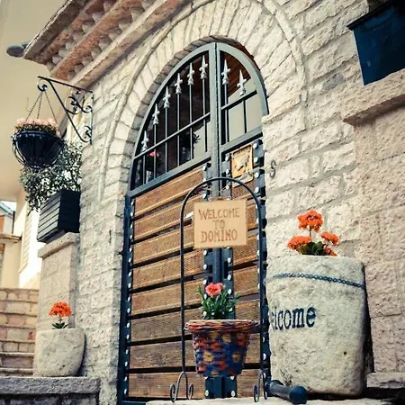 ドミノ *