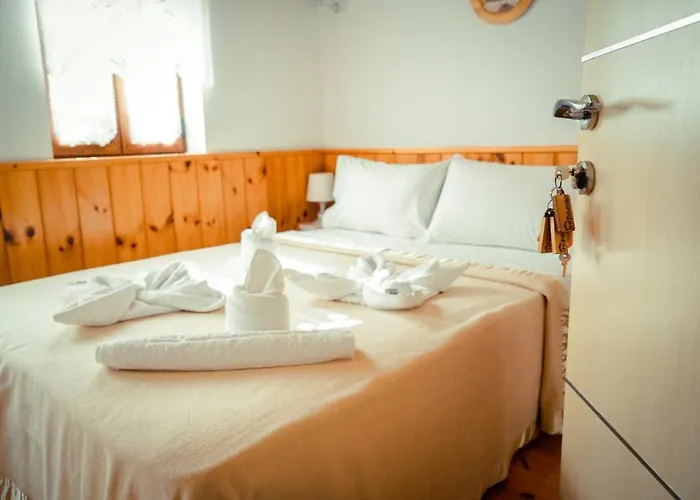 Domino * Gjirokastra