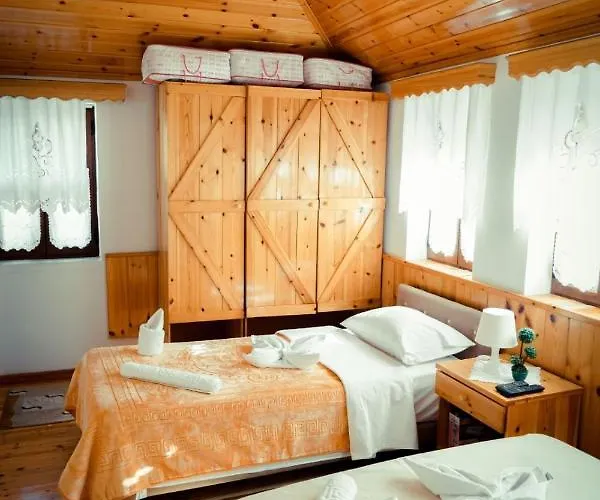 Hotel Domino Gjirokastra