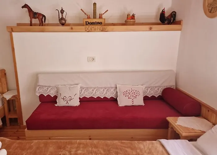 Domino * Gjirokastra